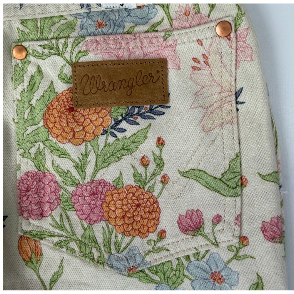 Wrangler Floral Flare Jeans Womens 27 Cream Botanical Print 70s Boho Bell Bottom - Picture 10 of 16